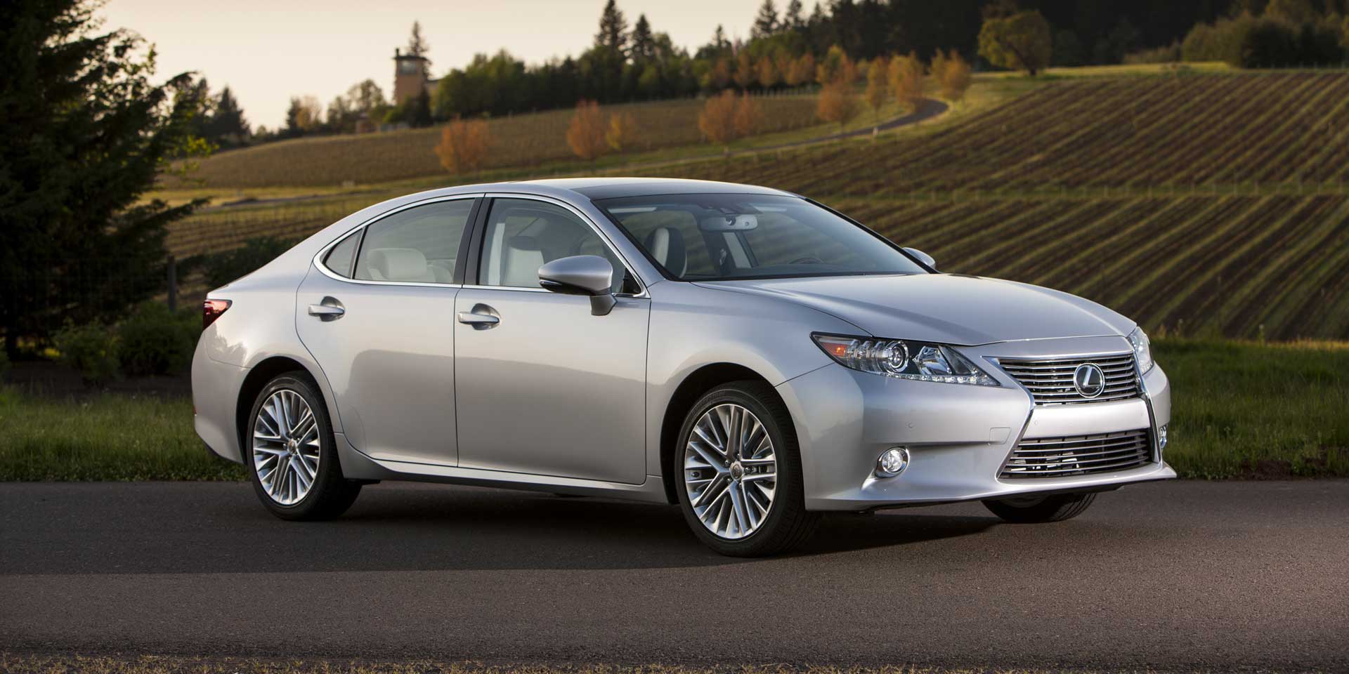 lexus es 350 
