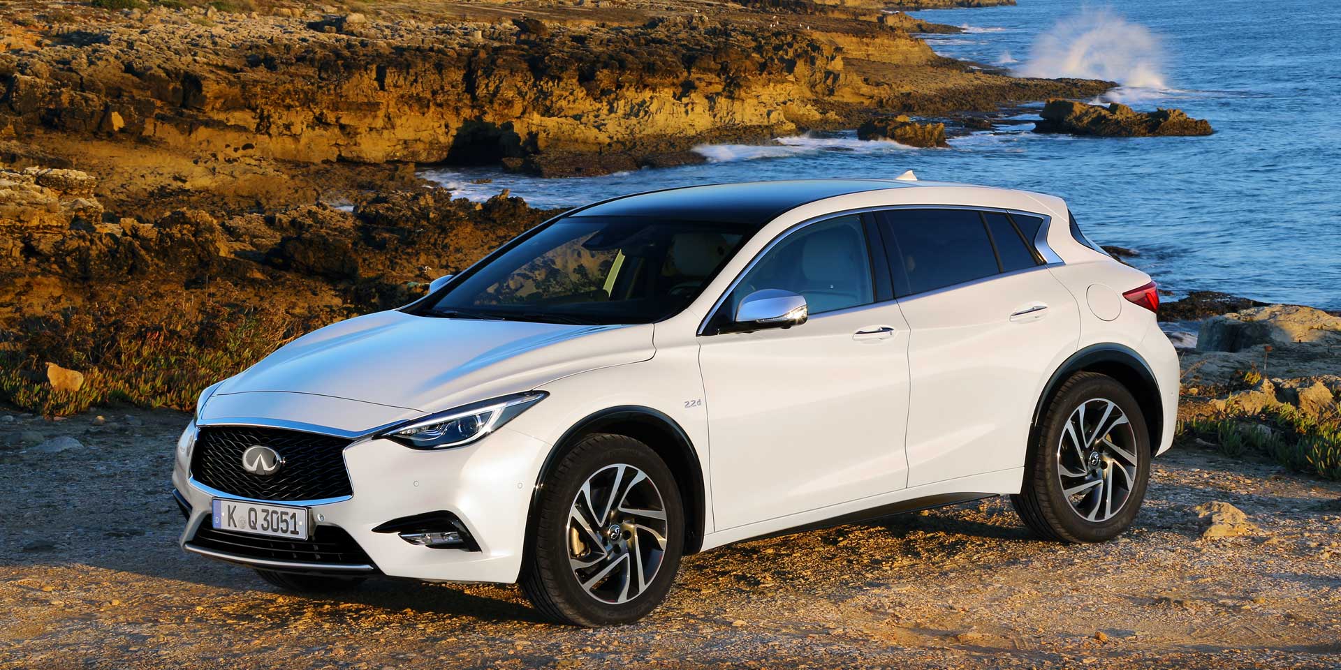 2017 - Infiniti - QX30 - Vehicles on Display | Chicago ...
