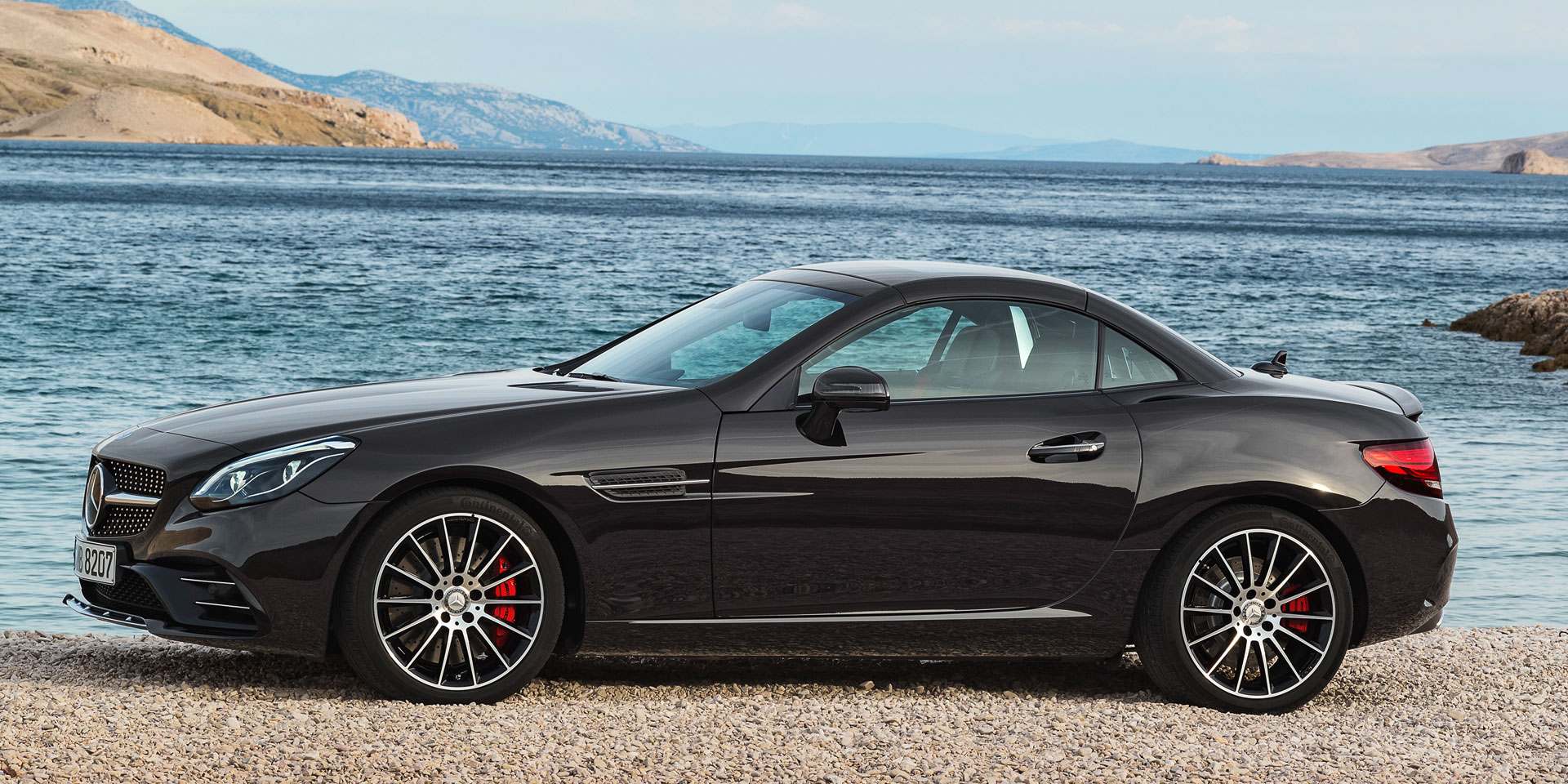 2017 - Mercedes-Benz - SLC - Vehicles on Display | Chicago Auto Show 2016 2017 - Mercedes-Benz - SLC - Vehicles on Display | Chicago Auto Show 2016