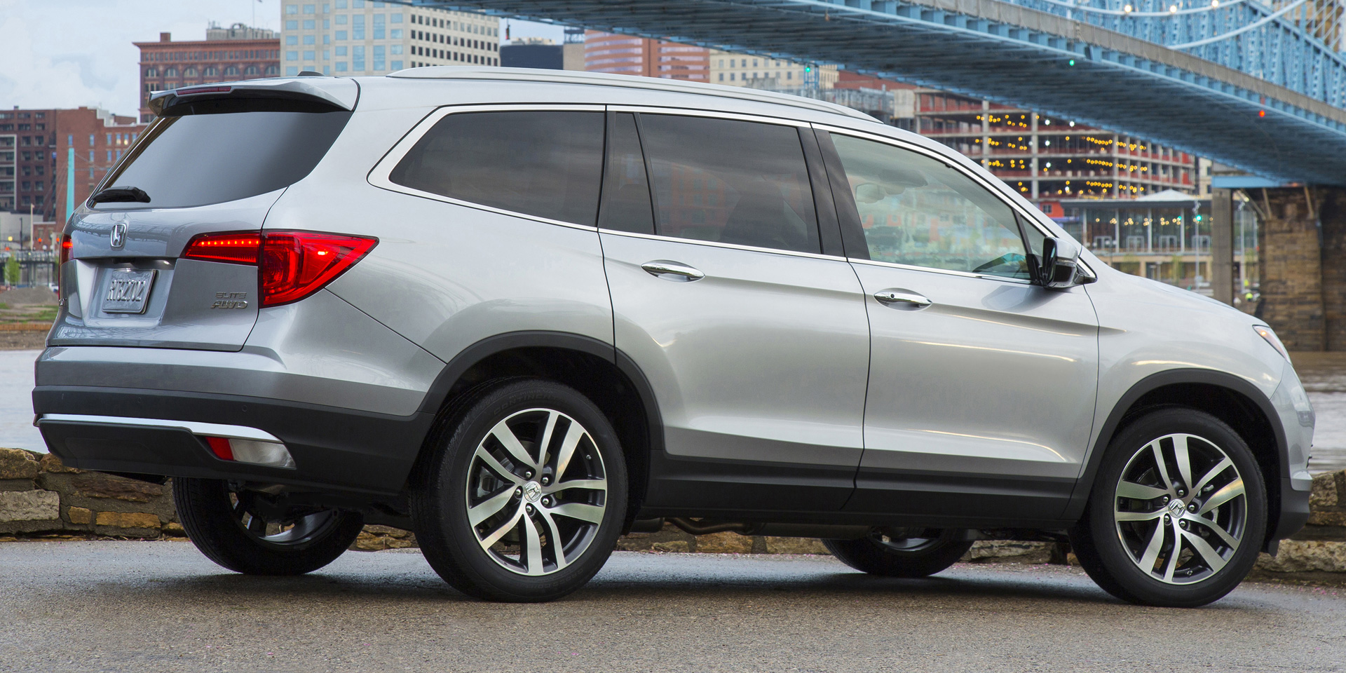 2018 - Honda - Pilot - Vehicles on Display | Chicago Auto Show