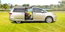 2016 toyota sienna for the 2016 model year the toyota sienna offers ...