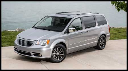 2015-Chrysler-Town-and-Country-450