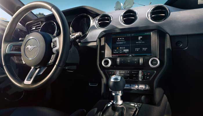 2015-Ford-Mustang-Interior-Blog