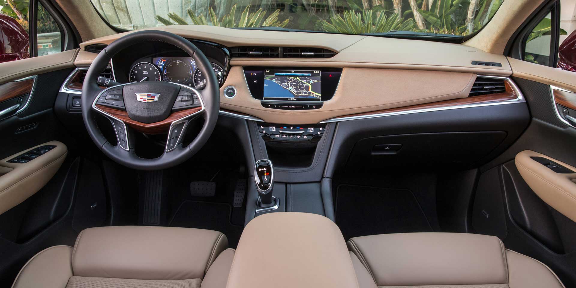 2018 - Cadillac - XT5 - Vehicles on Display | Chicago Auto ...