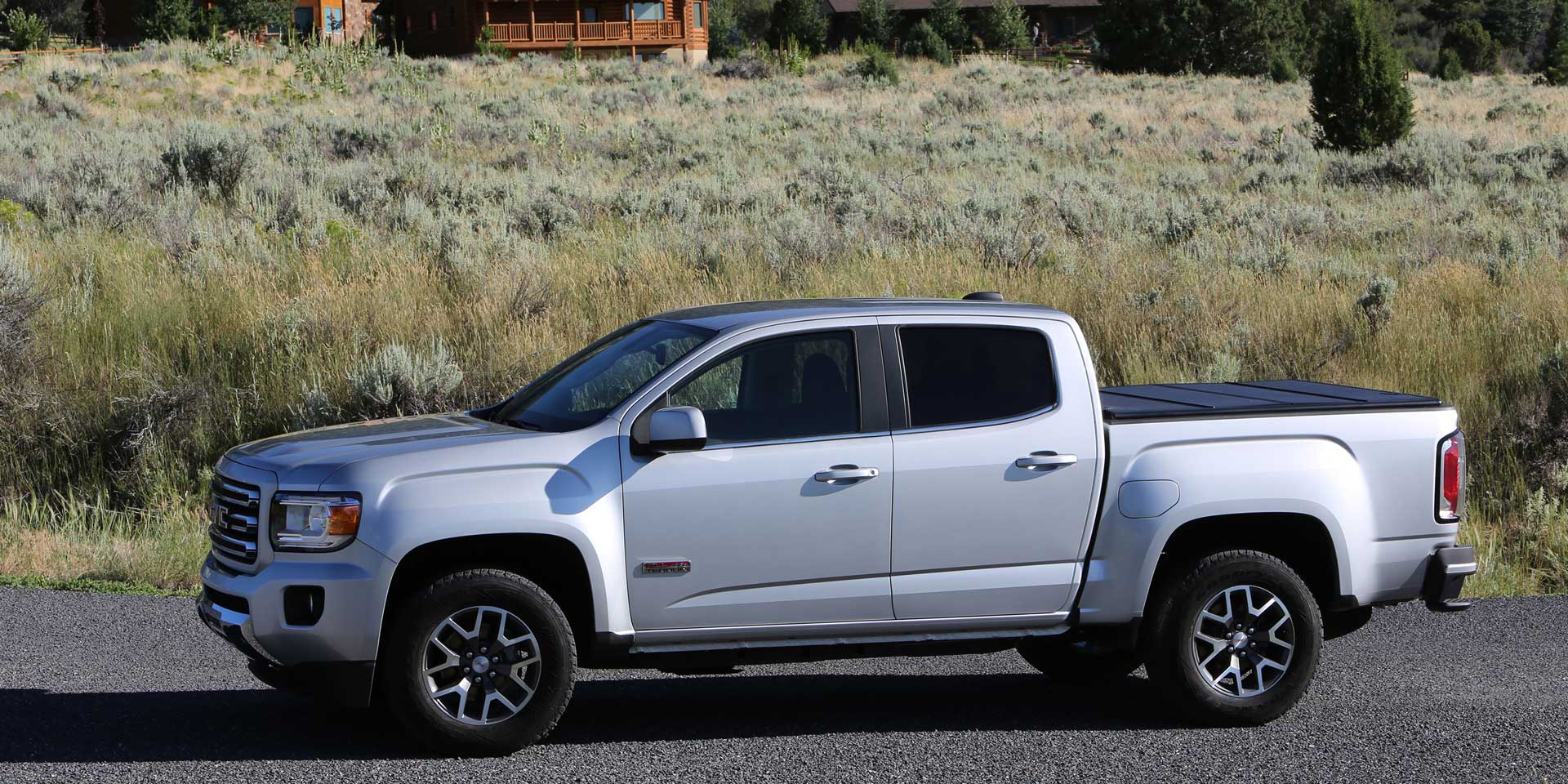2018 - GMC - Canyon - Vehicles on Display | Chicago Auto Show