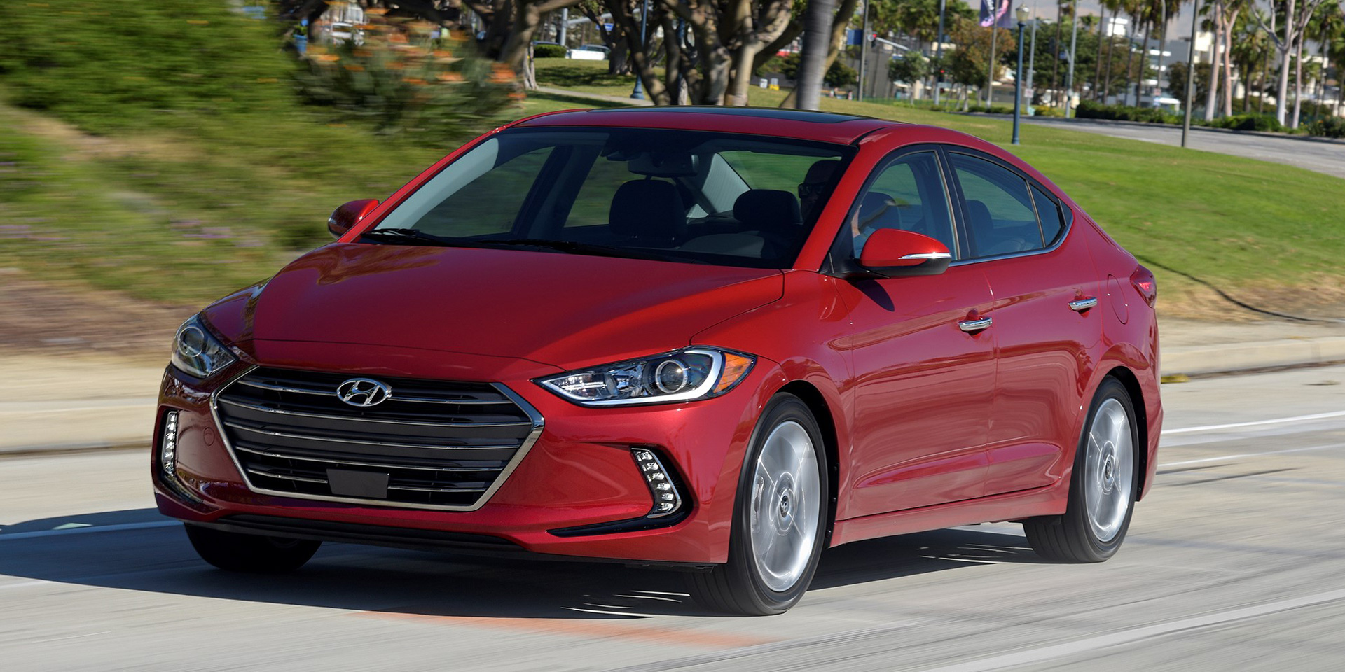 2018 - Hyundai - Elantra - Vehicles on Display | Chicago Auto Show