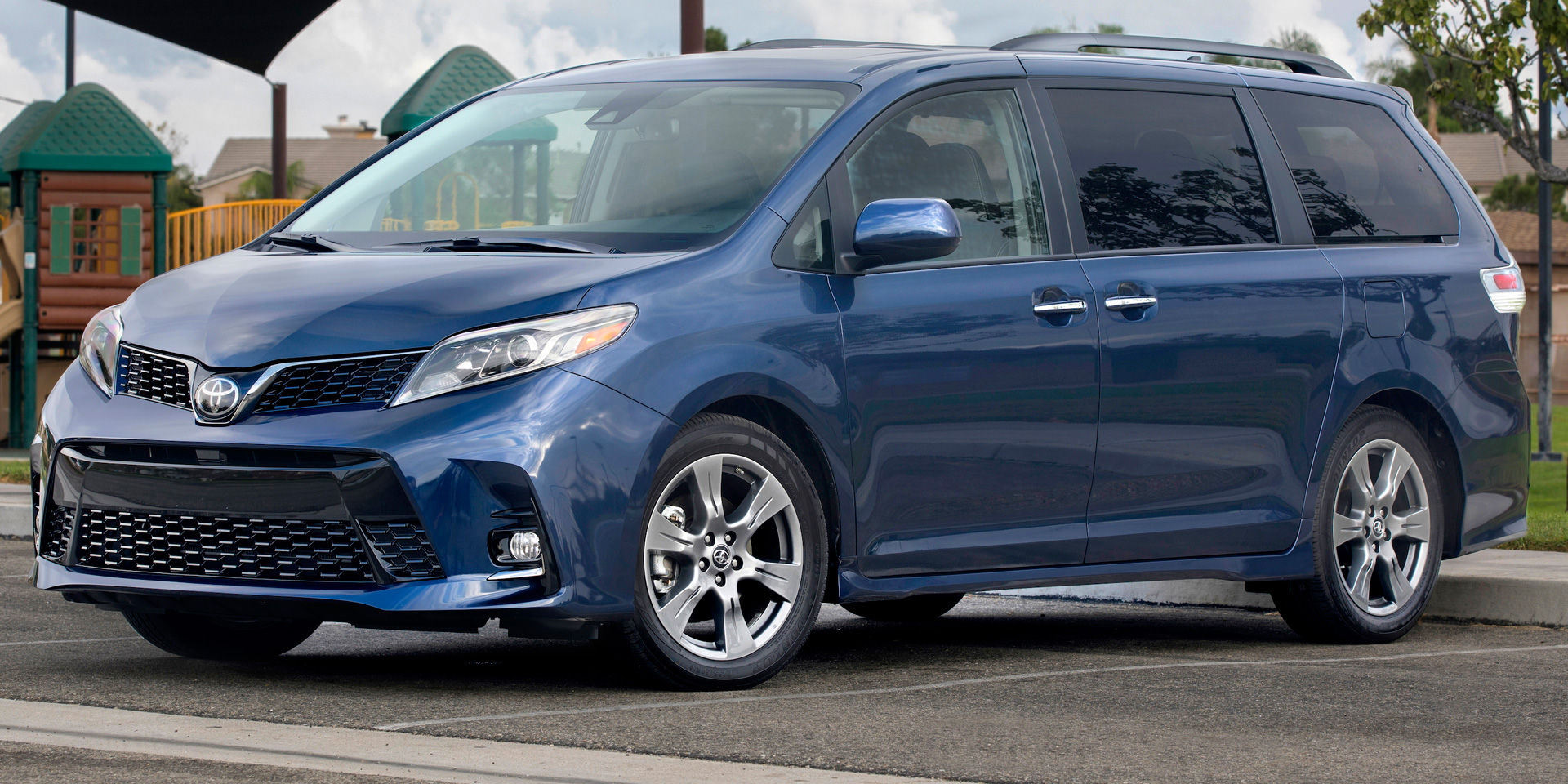 2018 Toyota Sienna Vehicles on Display Chicago