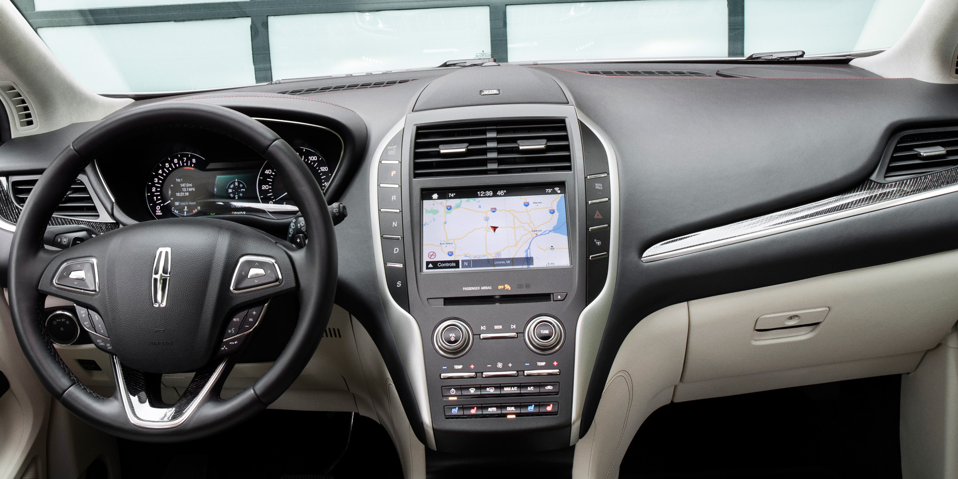 2019 - Lincoln - MKC - Vehicles on Display | Chicago Auto Show