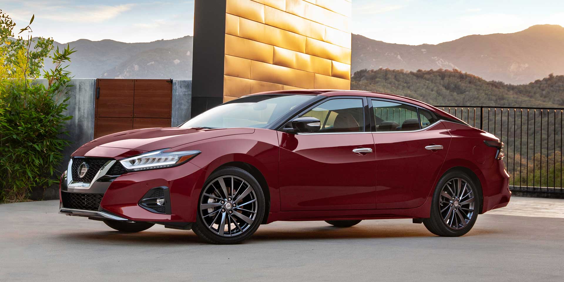 2023 Nissan Maxima Vehicles on Display Chicago Auto Show