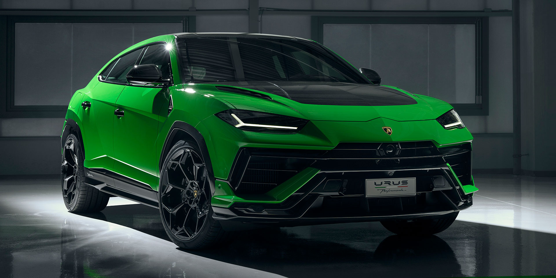 2024 Urus Vehicles on Display Chicago Auto Show