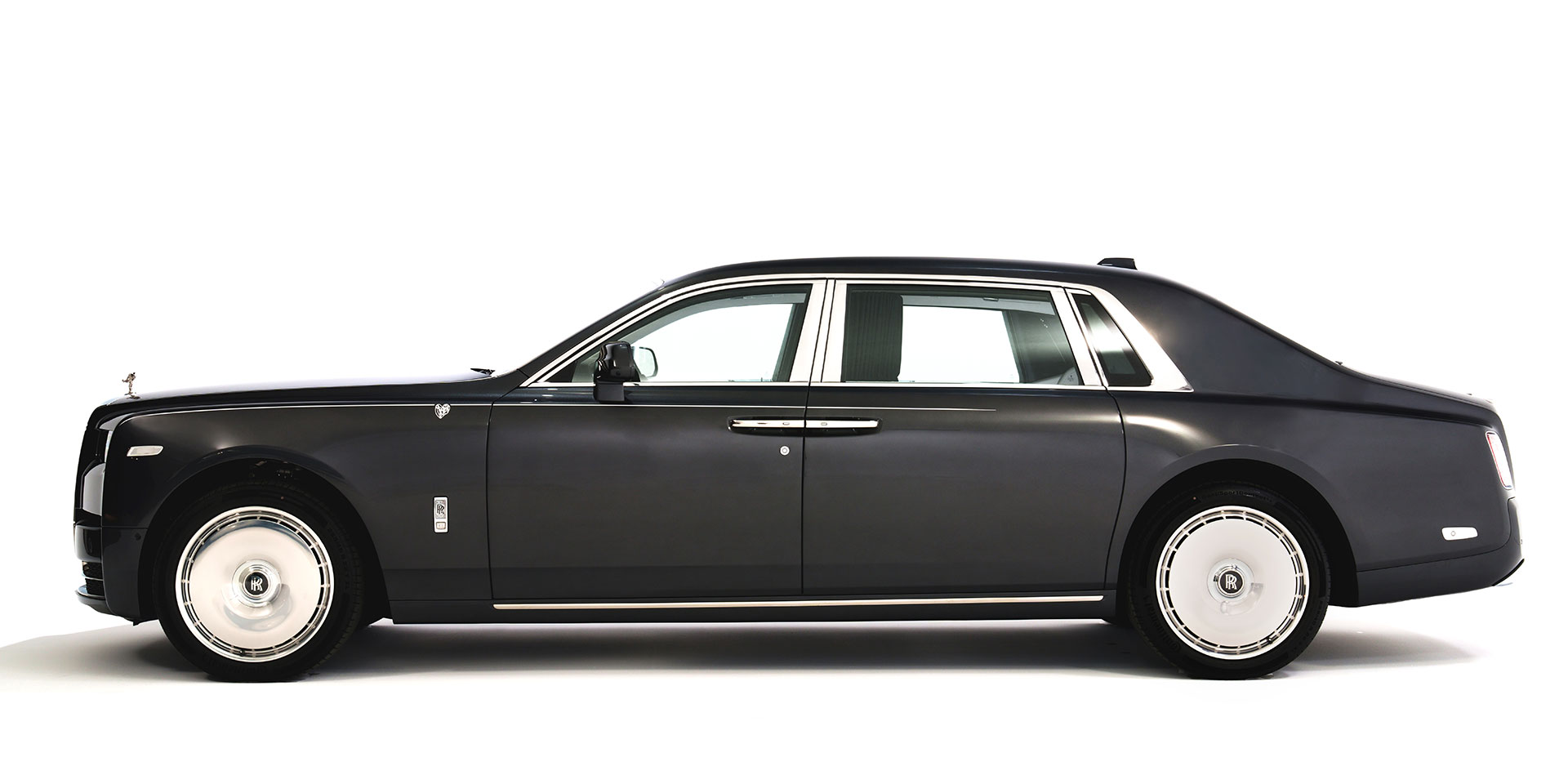 Rolls-Royce Updates the Phantom, Debuts the Phantom Platino