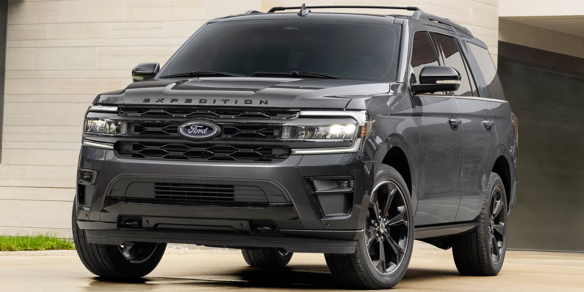 2022 - Ford - Expedition - Vehicles on Display | Chicago Auto Show