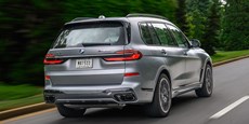 2023 BMW X7