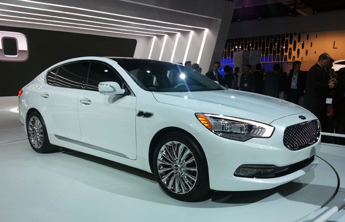 2014-Los-Angeles-Auto-Show-Kia-K900