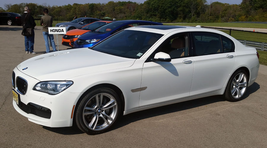 2015-BMW-740Ld-MAMA-front-900