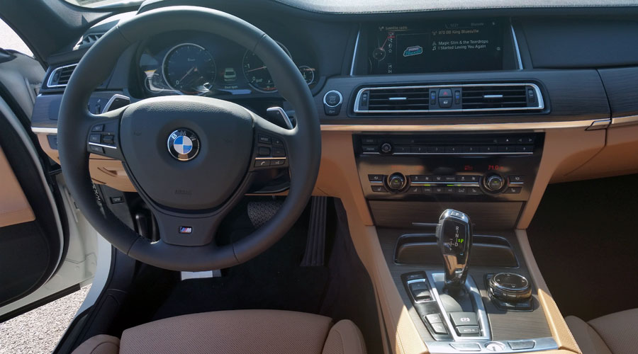 2015-BMW-740Ld-MAMA-interior-900