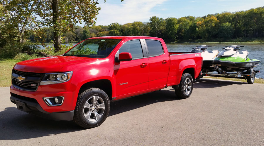 2015-Chevrolet-Canyon-GMC-Colorado-front-900