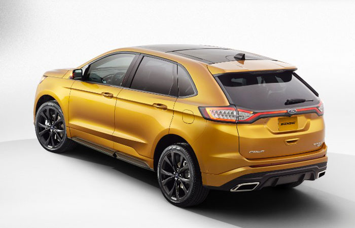 2015-Ford-Edge-Rear-700