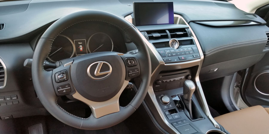 2015-Lexus-NX-interior-900