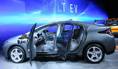 2016-Chevy-Volt-BOS