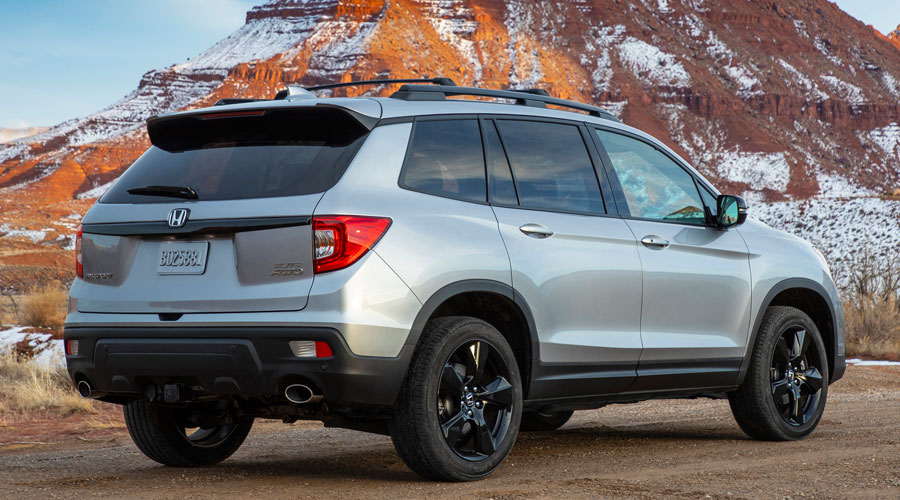 2019-Honda-Passport-rear