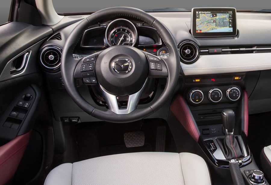 2016-Mazda-CX-3-Interior-1000