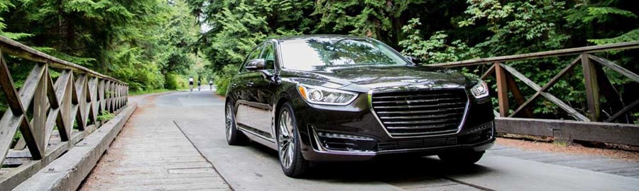 2017-Genesis-G90-61
