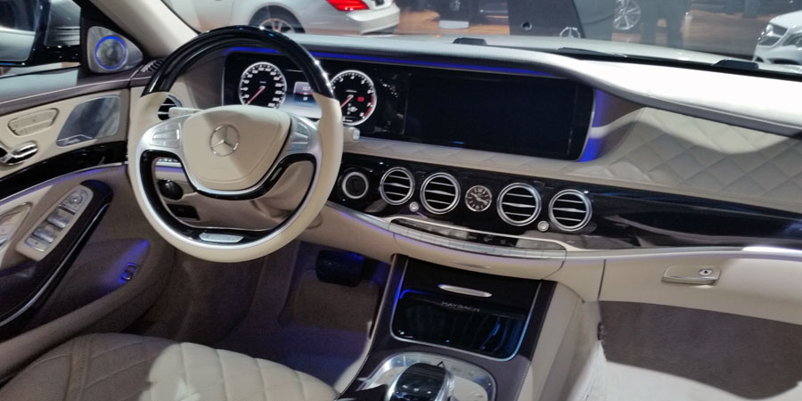 Mercedes-maybach-interior-front